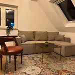 Apartamento Charmante Mit 2 Schlafzimmern, Smart-tv, Wlan *