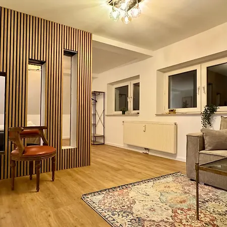 Apartmán Charmante Mit 2 Schlafzimmern, Smart-tv, Wlan *