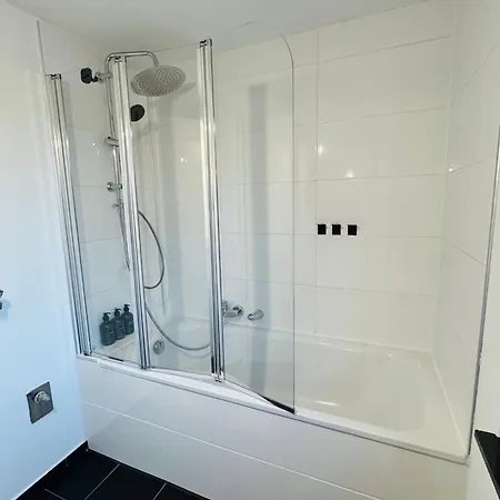 Apartmán Charmante Mit 2 Schlafzimmern, Smart-tv, Wlan *